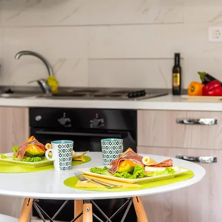1b Sofia Close Services Sea, Wifi! Arona (Tenerife)